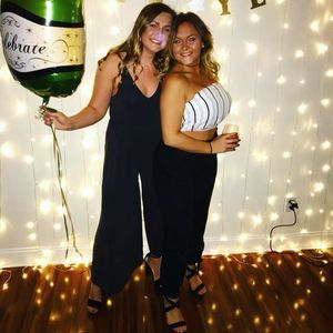 Meet your Posher, Brooke